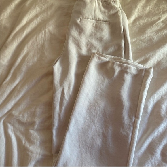 Aritzia Pants - Aritzia effortless pants